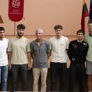 Olimpinis čempionas A. Šalna susitiko su studentais