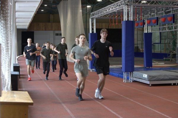 Kadetai bėga Kadetai bėga